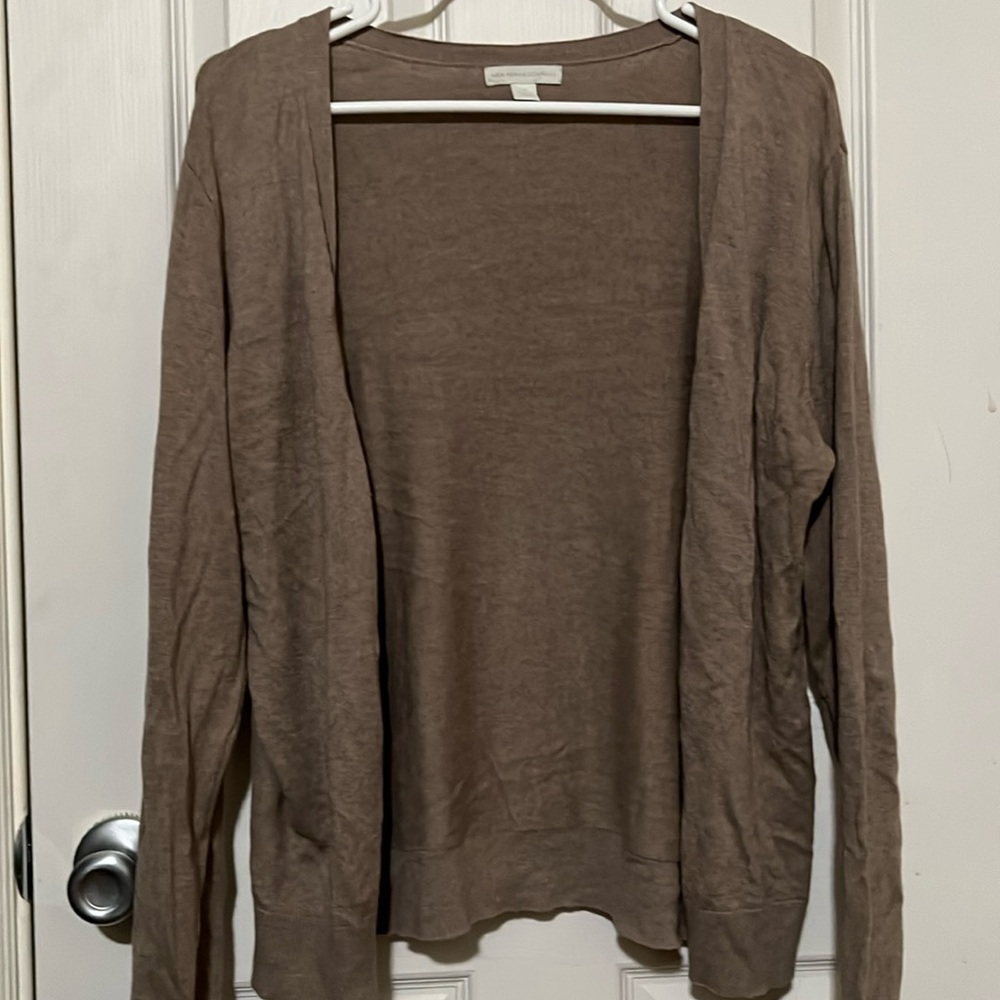 Women’s tan long sleeve cardigan